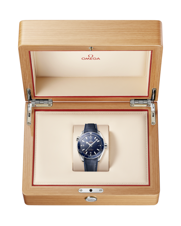 Omega Seamaster Planet Ocean 600M (215.33.44.21.03.001) - Image 2