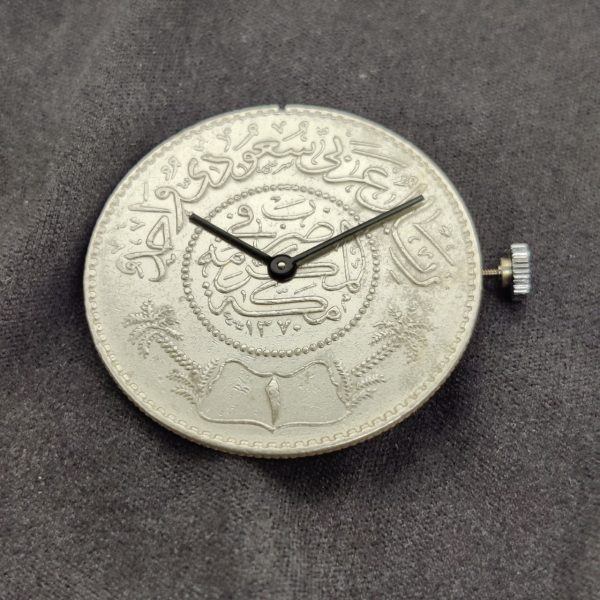 18k White gold Arabic dial watch