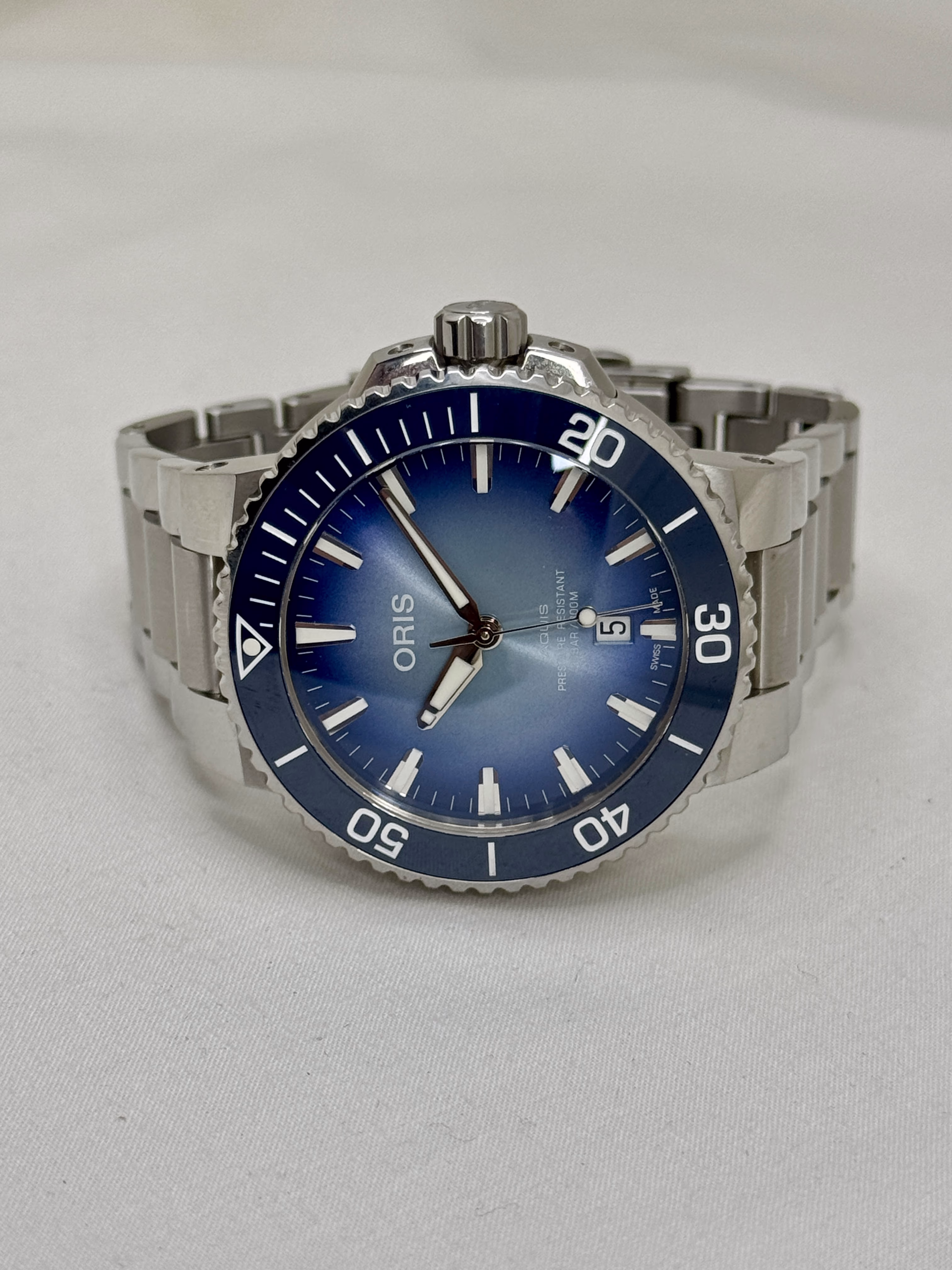 Oris Aquis Date - Lake Baikal Limited Edition (01 733 7730 4175-Set) - Image 4