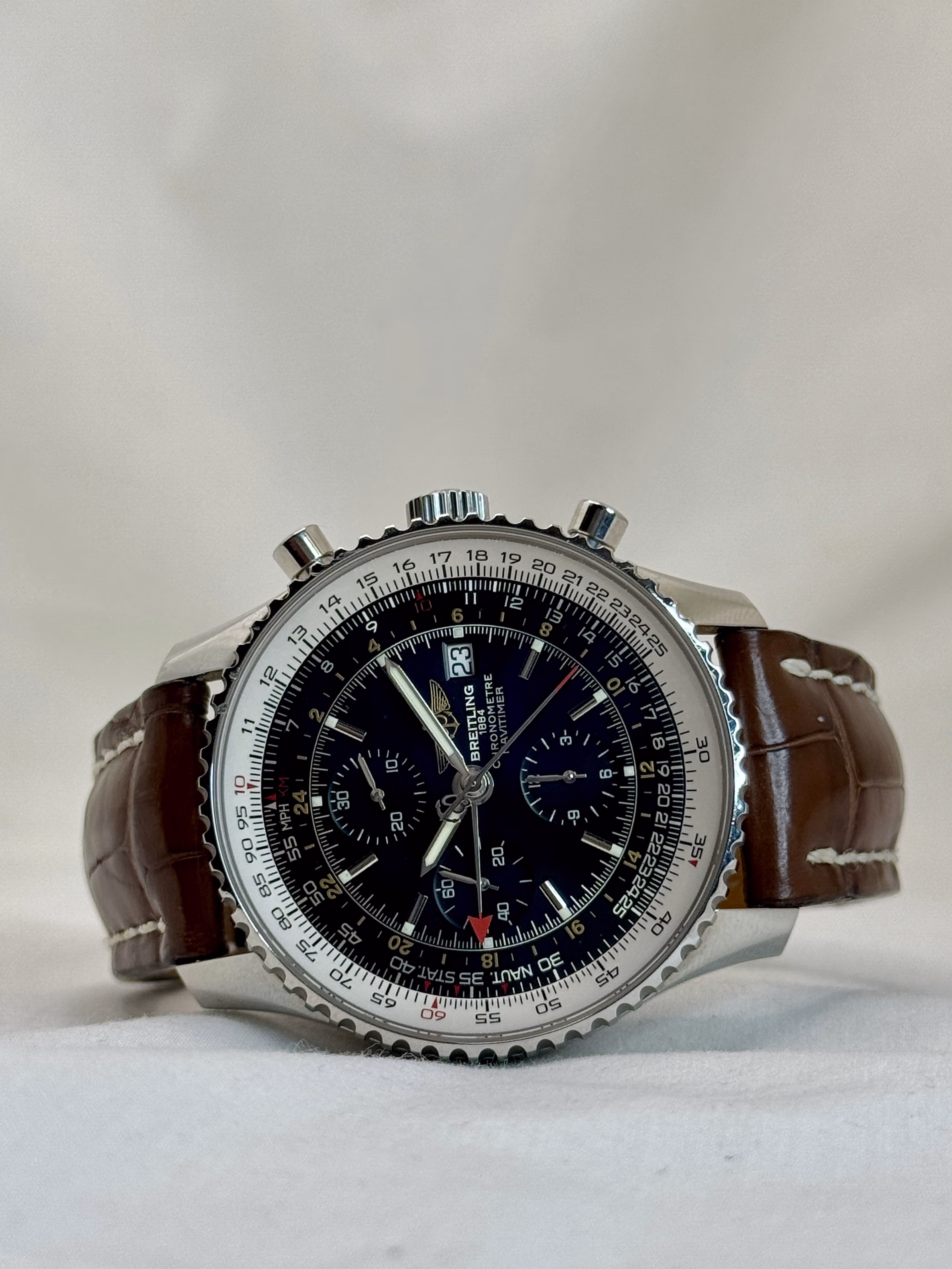 Breitling Navitimer World (A2432212/B726) - Image 4