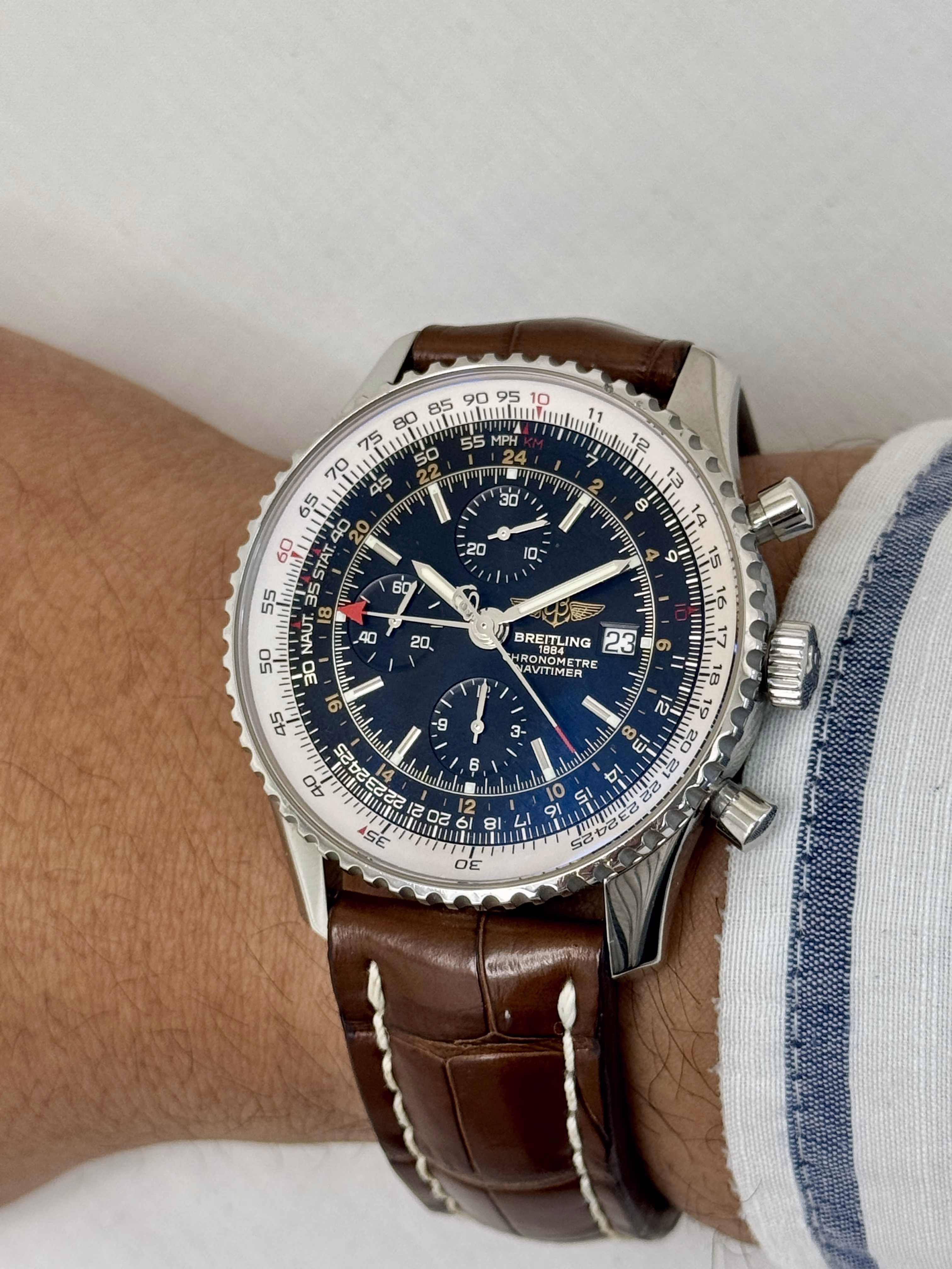Breitling Navitimer World (A2432212/B726) - Image 9