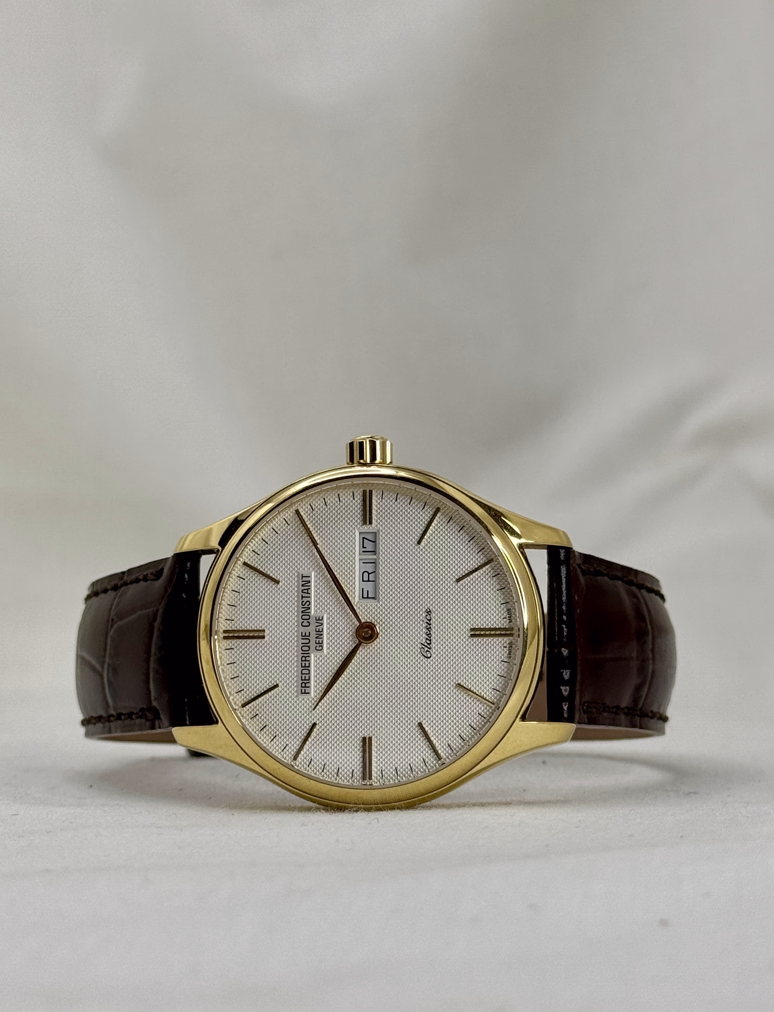 Frederique Constant Classics Quartz (FC-225ST5B5) - Image 4