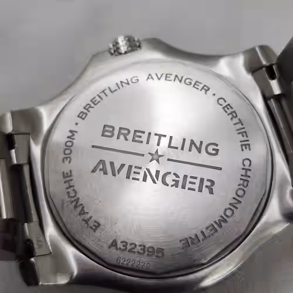 Breitling Avenger Automatic GMT 45 (A32395) - Image 8