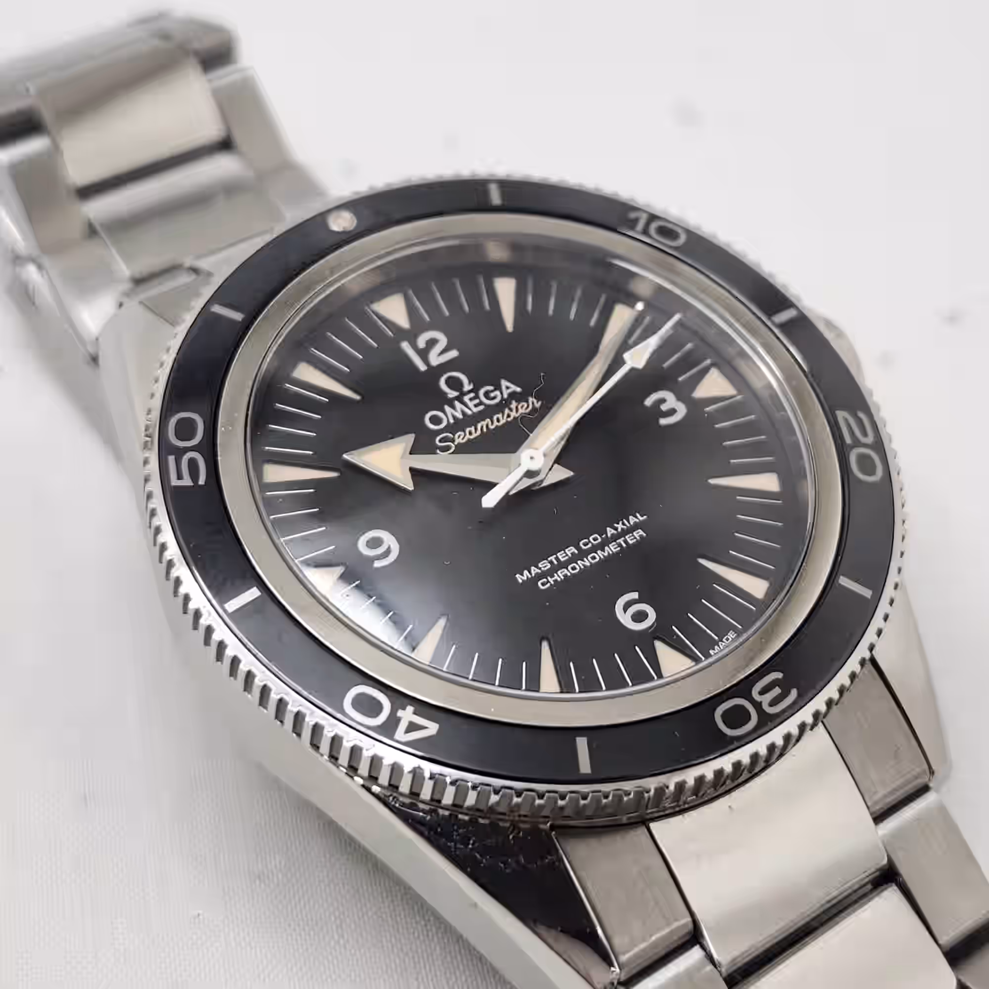 Omega Seamaster 300 (ref.
233.30.41.21.01.001) - Image 3