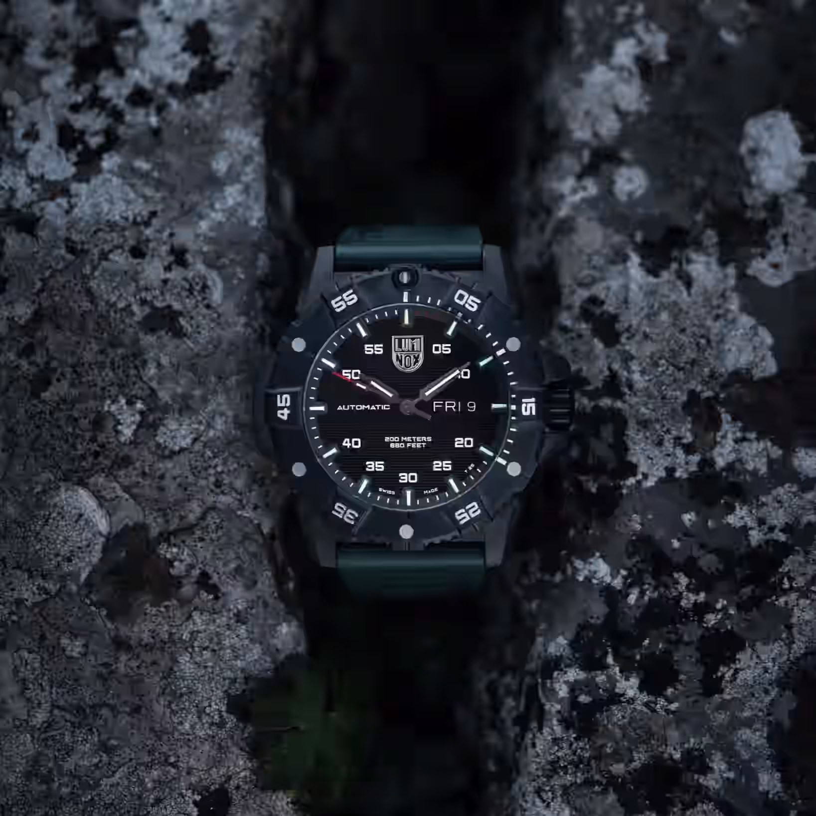 Luminox Master Carbon SEAL Automatic 45mm (3877) - Image 4
