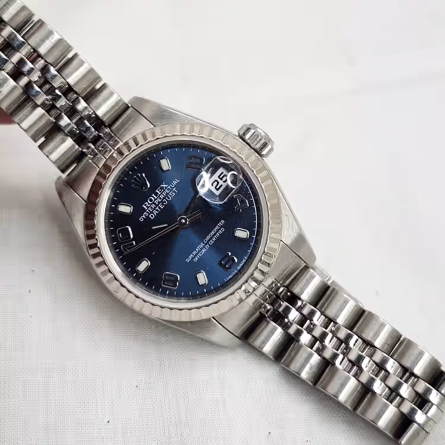 Rolex Lady Datejust (Ref. 69174) - Image 2